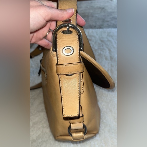 Coach Shoulder Bag Legacy Leather Flap Style F15170 Tan Convertible Cross Body - Picture 7 of 11